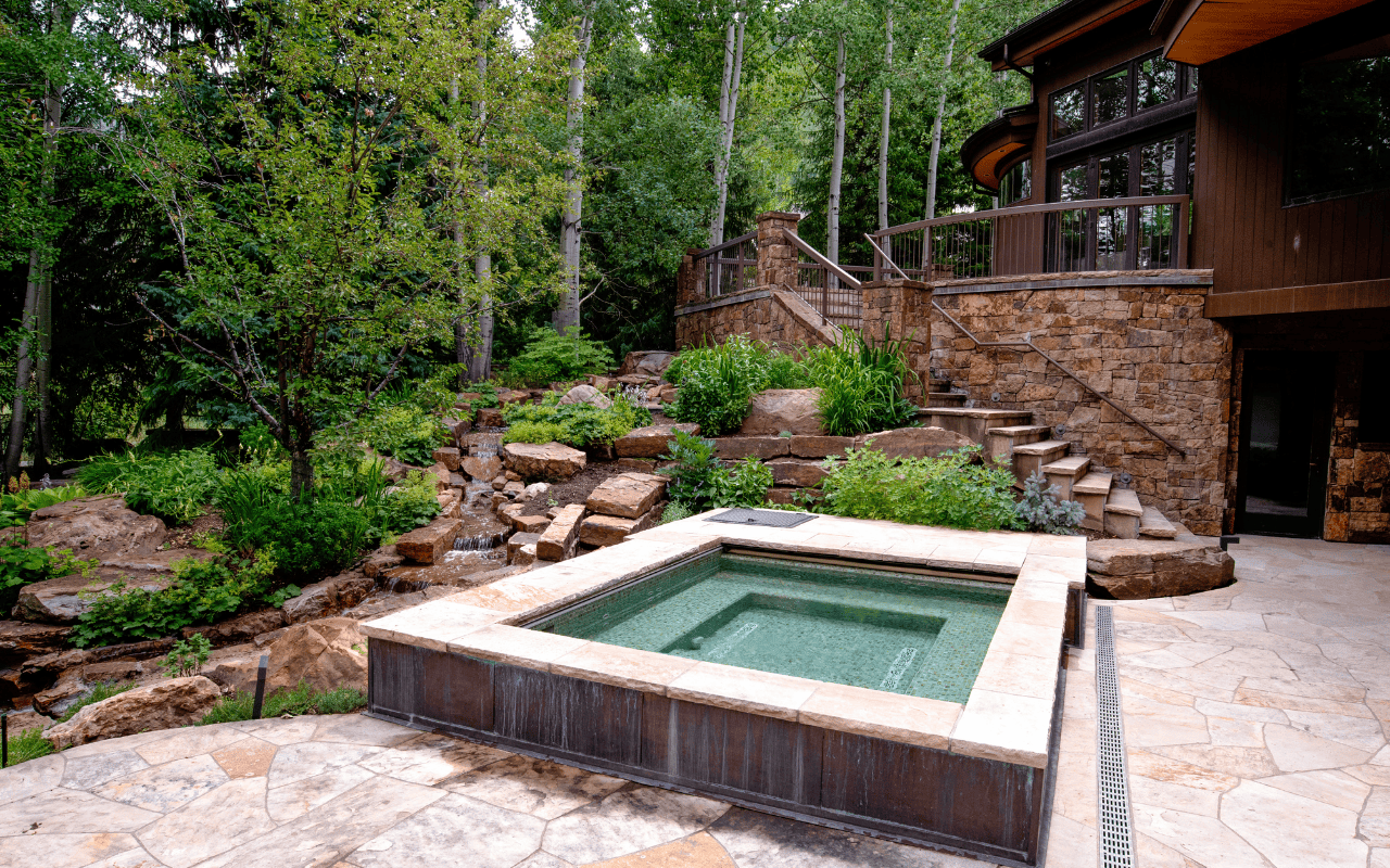 custom-tiled-spa